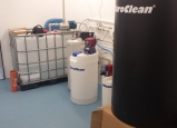 Dávkování chemií AquaDos a změkčení vody AquaSoftener