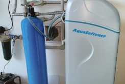 Změkčení vody AquaSoftener + UV lampa pro ochranu proti bakteriím