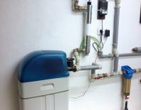 Změkčovač vody AquaSoftener a sedimentační filtr